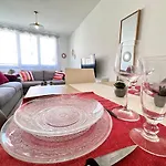 Les 3 Piliers Grand T2 Confortable Avec Parking Apartamento