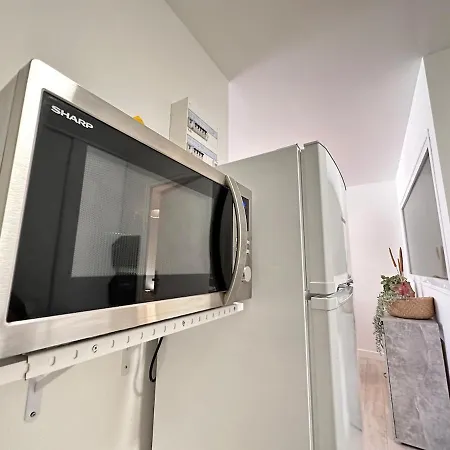 Les 3 Piliers Grand T2 Confortable Avec Parking Daire *
