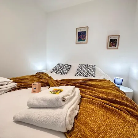 Les 3 Piliers Grand T2 Confortable Avec Parking Apartment *