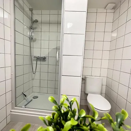 Les 3 Piliers Grand T2 Confortable Avec Parking