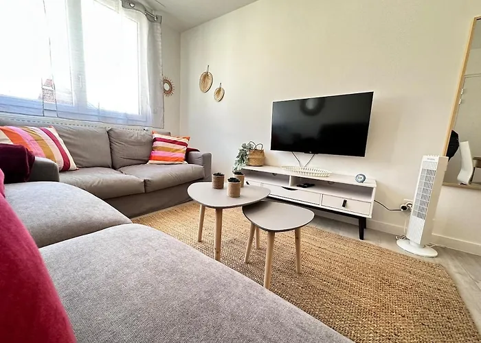 Les 3 Piliers Grand T2 Confortable Avec Parking Lejlighed