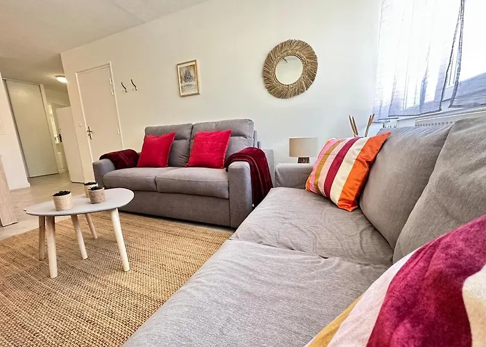 Les 3 Piliers Grand T2 Confortable Avec Parking Lejlighed